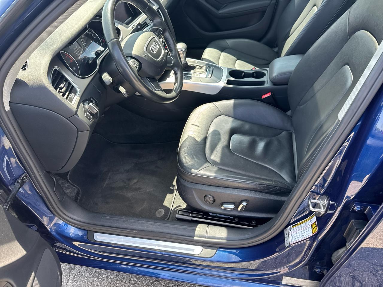 Audi A4 4dr Sdn Auto quattro 2.0T Premium 2013