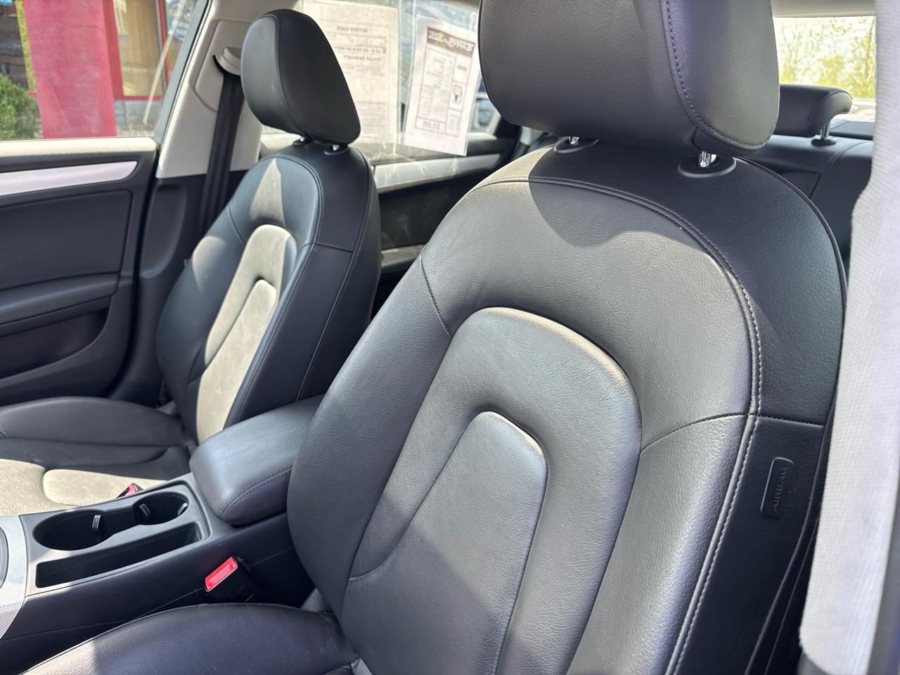 Audi A4 4dr Sdn Auto quattro 2.0T Premium 2013