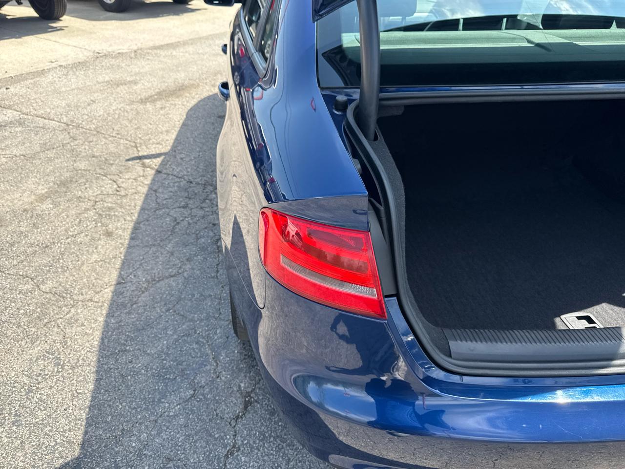 Audi A4 4dr Sdn Auto quattro 2.0T Premium 2013