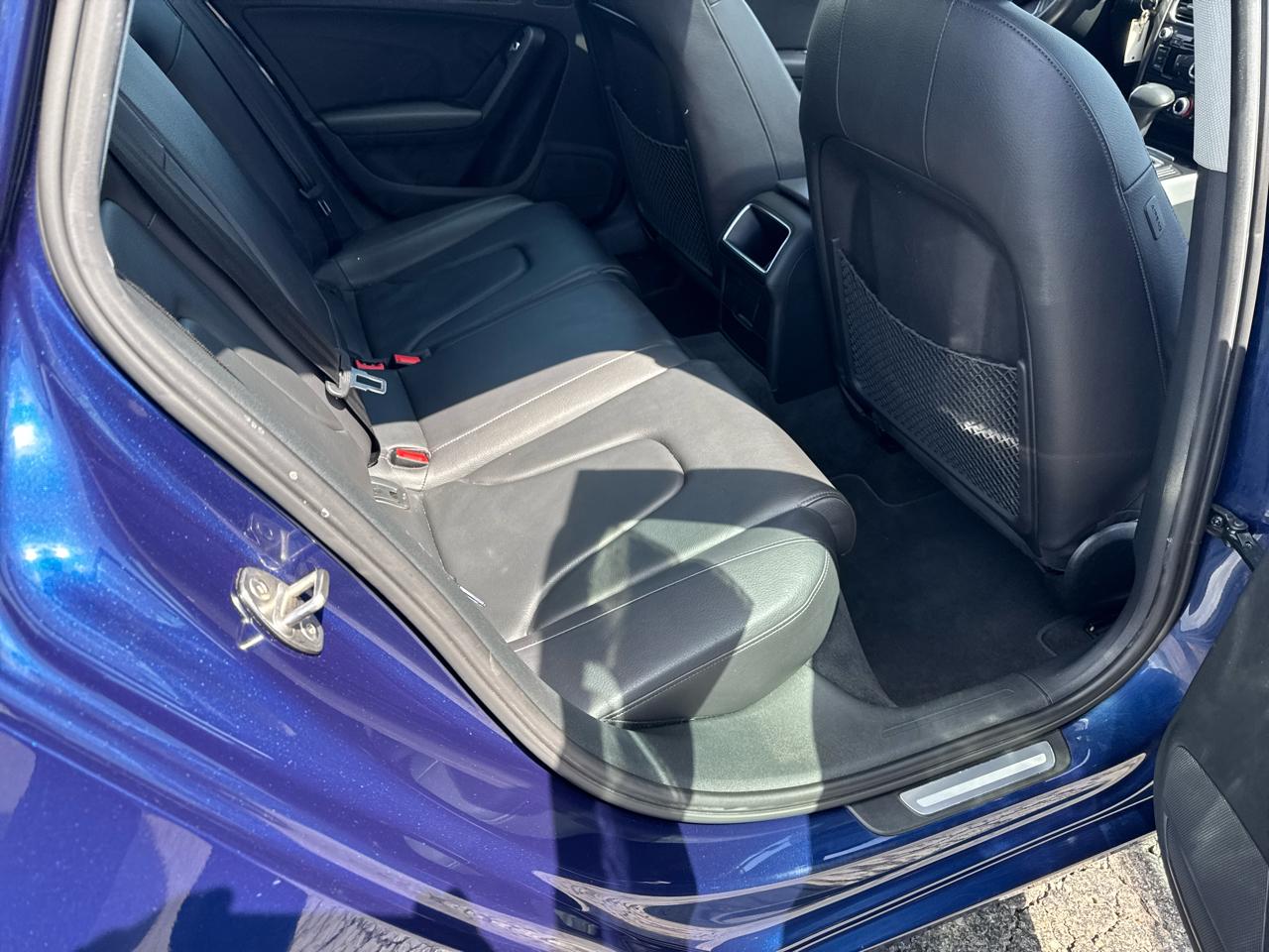 Audi A4 4dr Sdn Auto quattro 2.0T Premium 2013