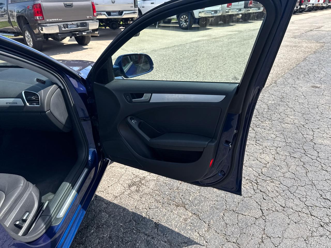 Audi A4 4dr Sdn Auto quattro 2.0T Premium 2013