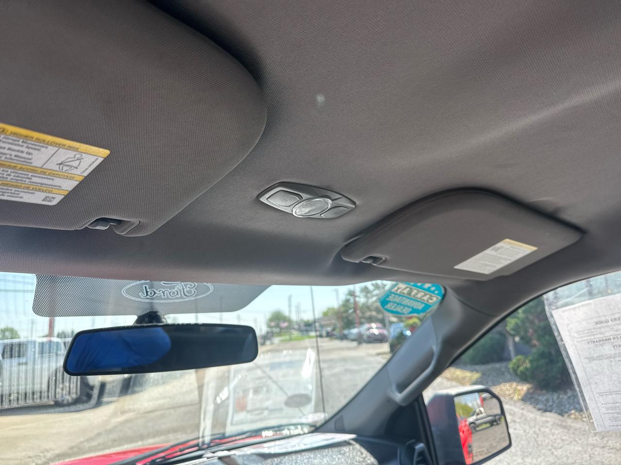 Ford F-150 XLT 2WD Reg Cab 8' Box 2017