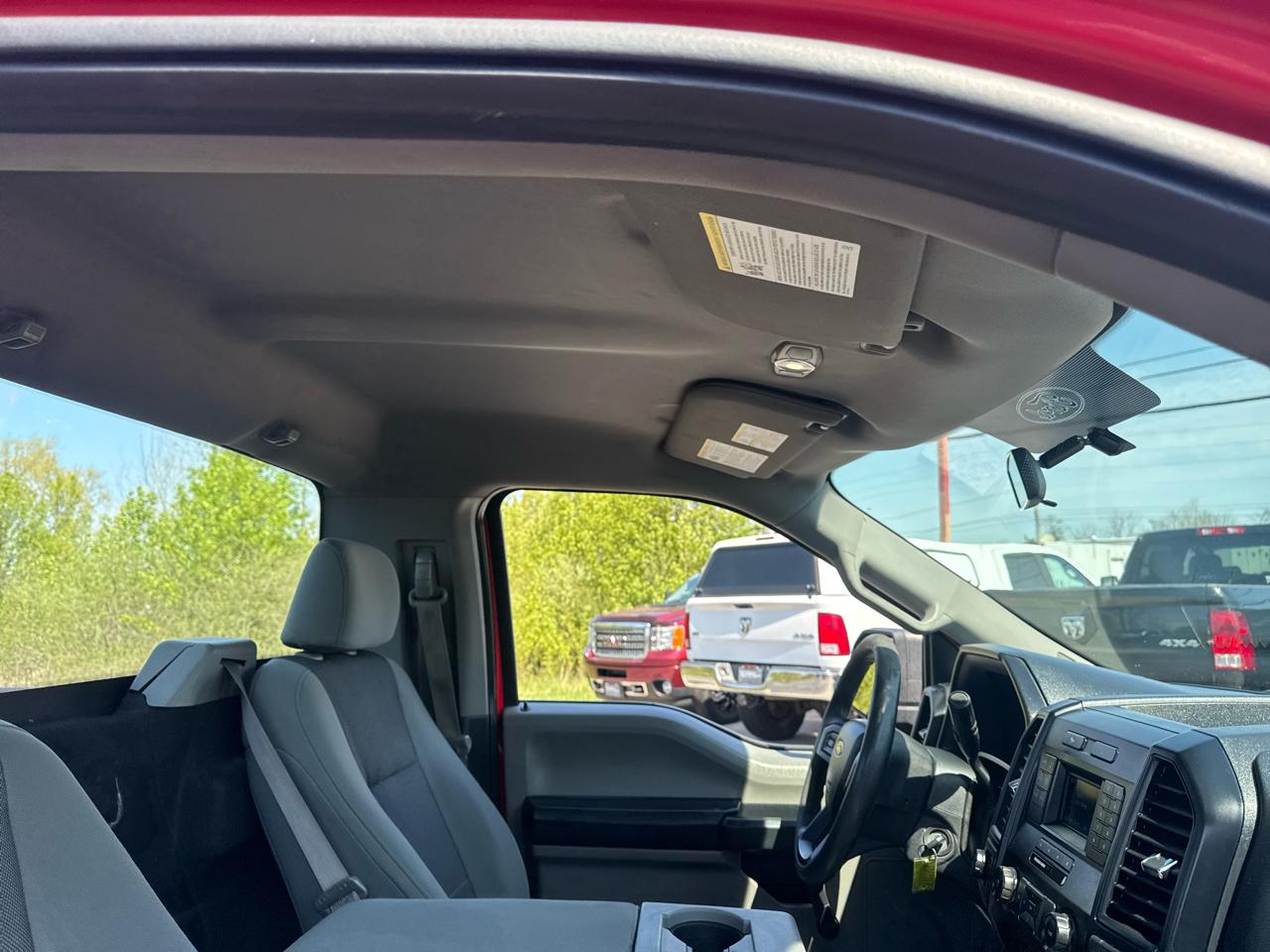 Ford F-150 XLT 2WD Reg Cab 8' Box 2017