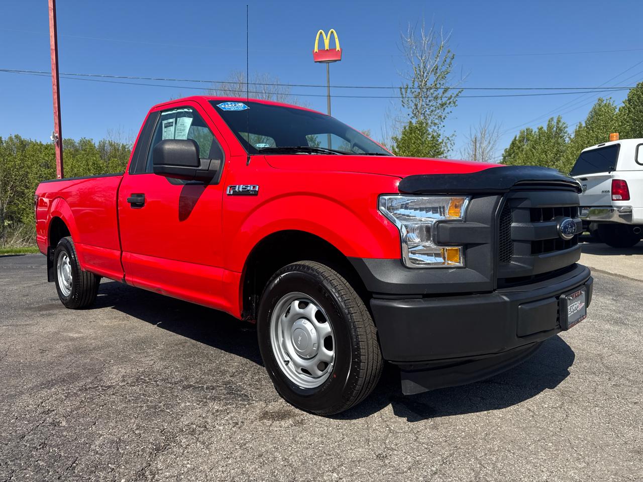 Ford F-150 XLT 2WD Reg Cab 8' Box 2017