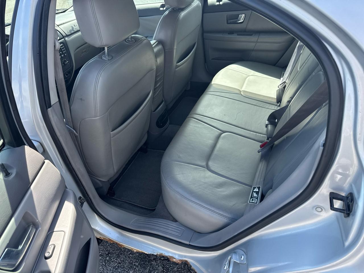 Ford Taurus 4dr Wgn SE 2000