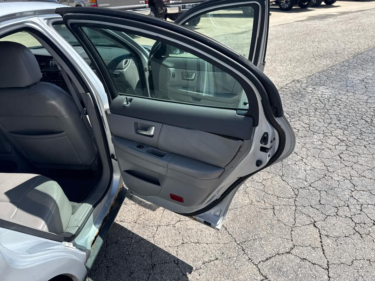 Ford Taurus 4dr Wgn SE 2000