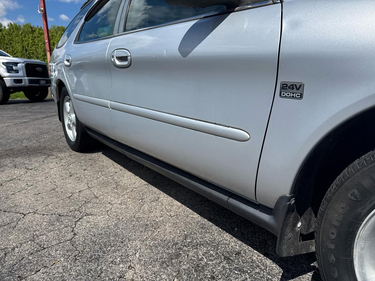 Ford Taurus 4dr Wgn SE 2000