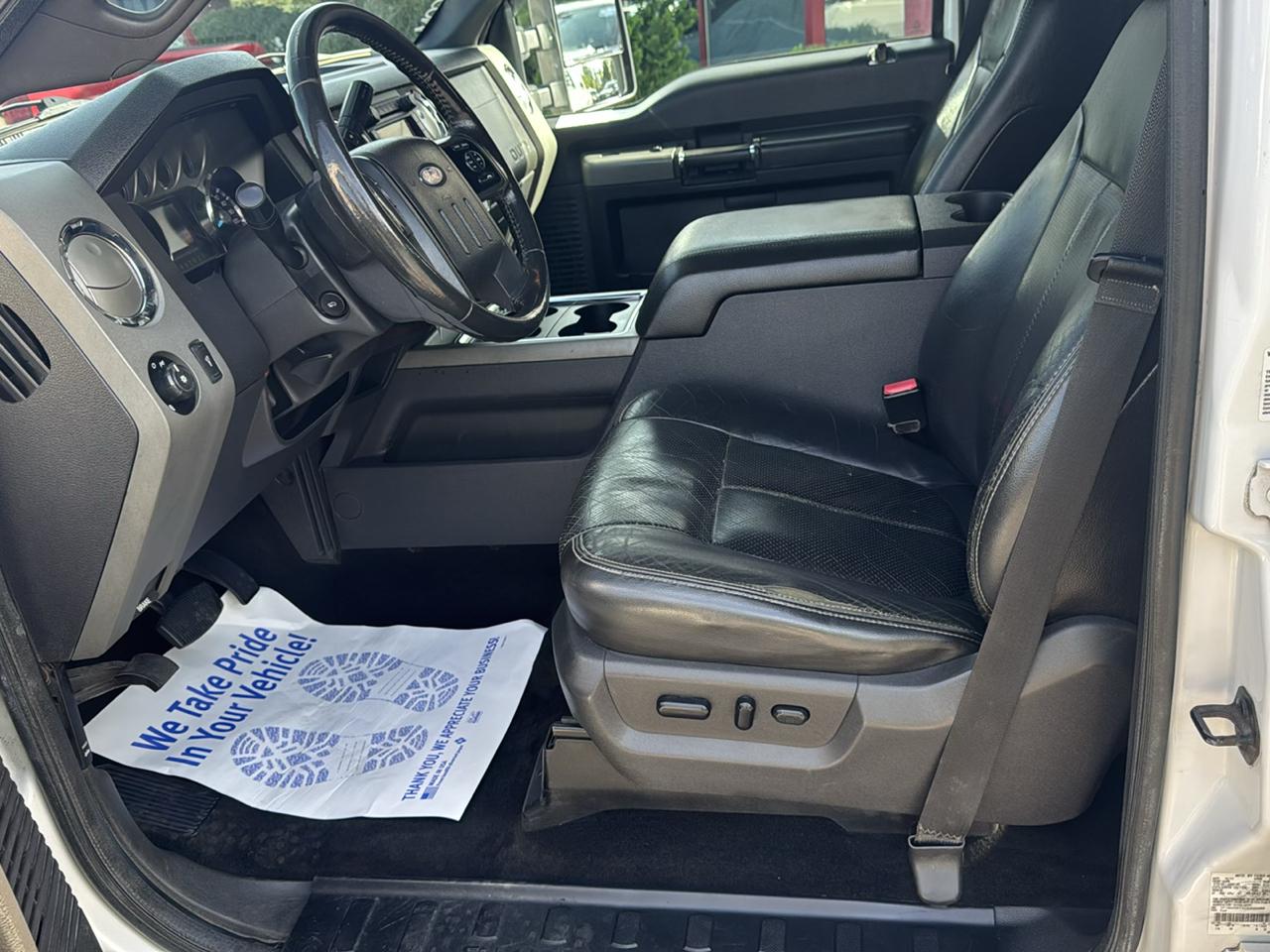 Ford Super Duty F-350 SRW 4WD Crew Cab 156" Lariat 2012