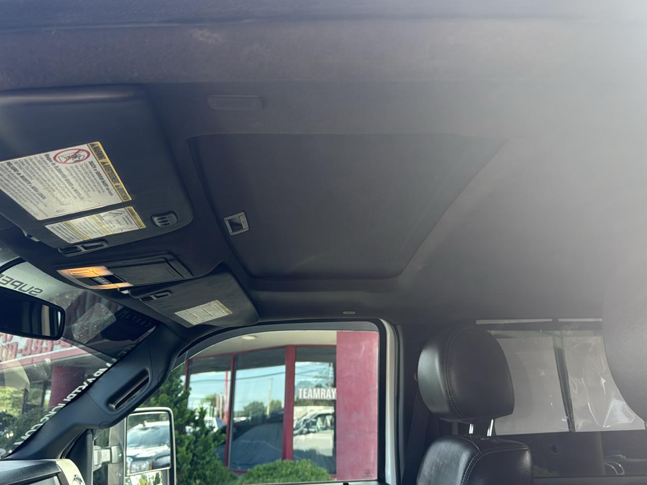 Ford Super Duty F-350 SRW 4WD Crew Cab 156" Lariat 2012