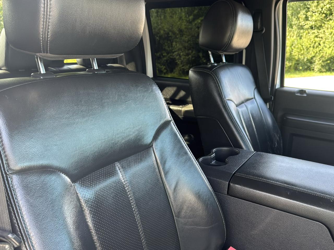 Ford Super Duty F-350 SRW 4WD Crew Cab 156" Lariat 2012