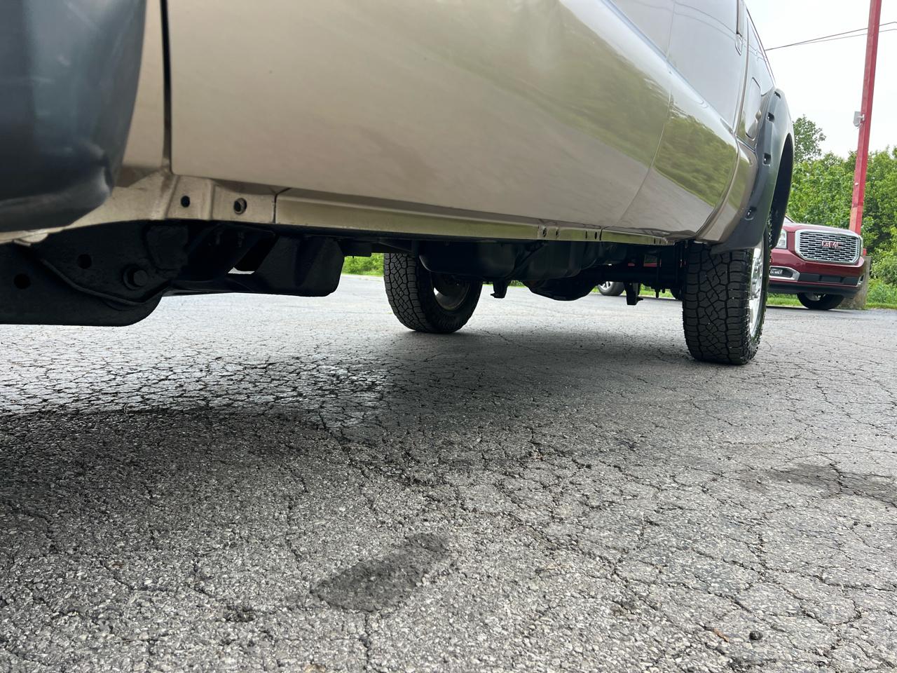 Ford Super Duty F-350 SRW 4WD Crew Cab 156" Lariat 2011