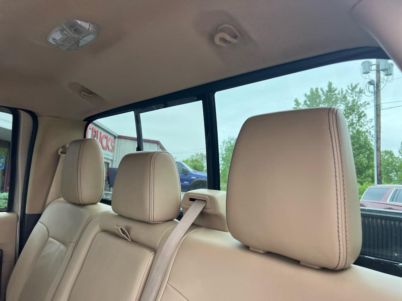 Ford Super Duty F-350 SRW 4WD Crew Cab 156" Lariat 2011