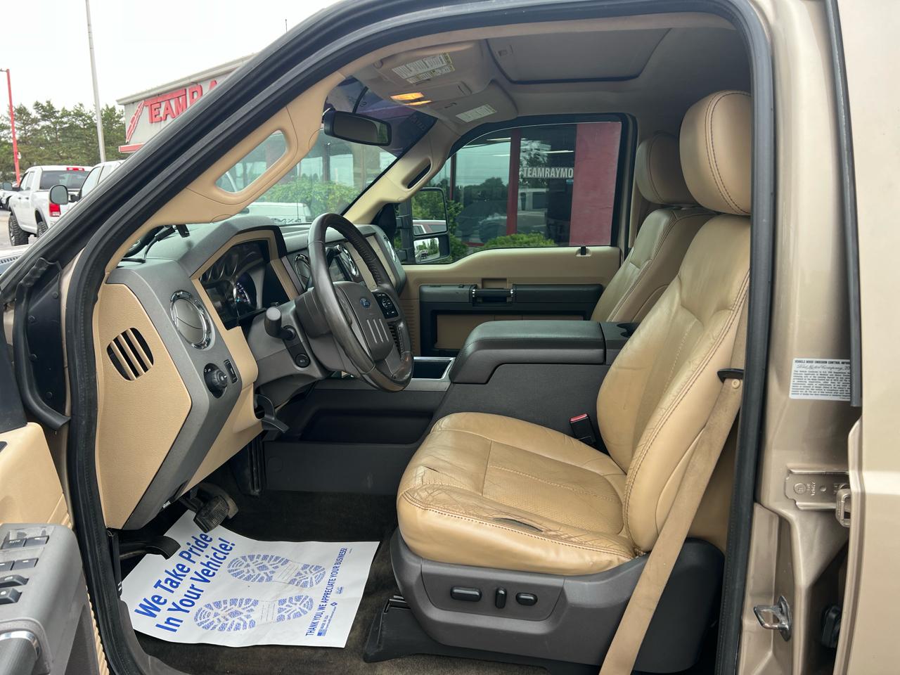Ford Super Duty F-350 SRW 4WD Crew Cab 156" Lariat 2011