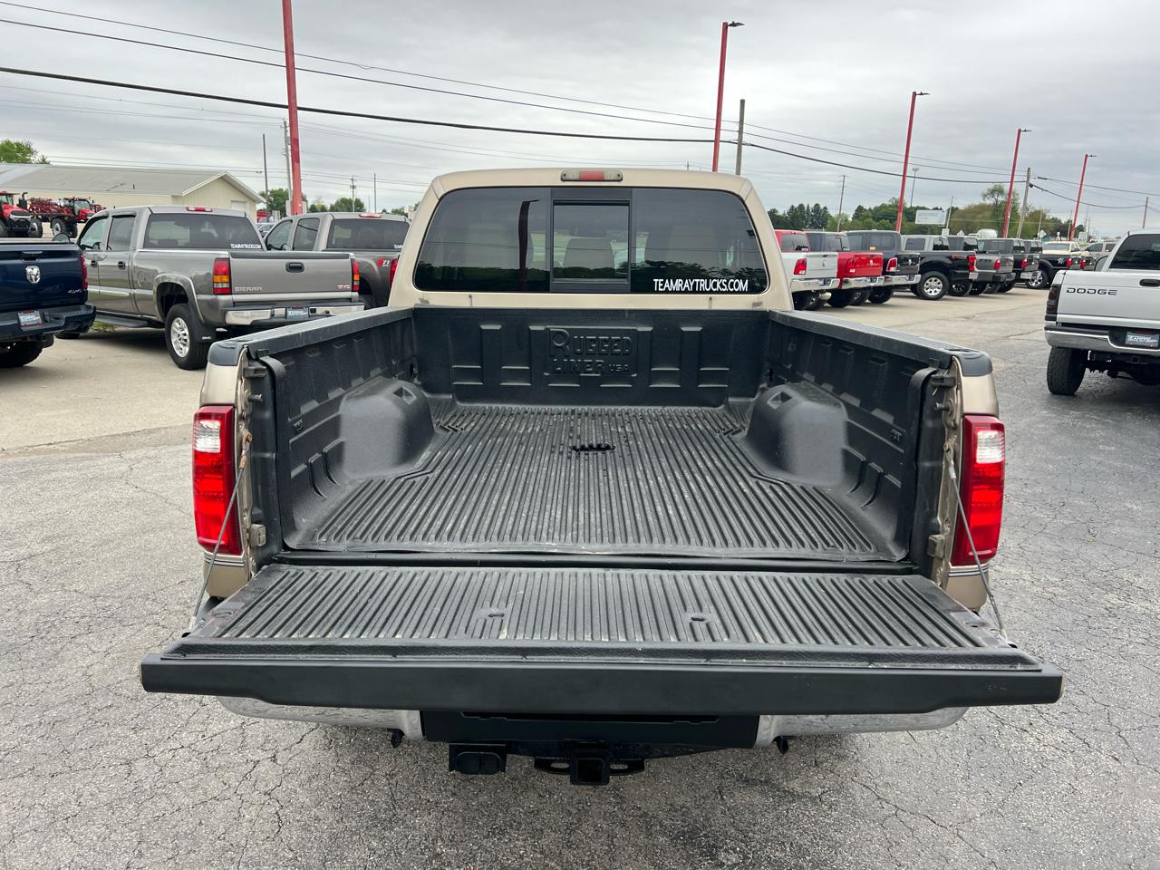 Ford Super Duty F-350 SRW 4WD Crew Cab 156" Lariat 2011