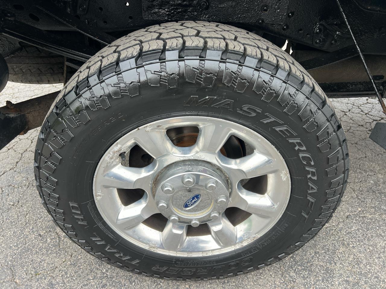Ford Super Duty F-350 SRW 4WD Crew Cab 156" Lariat 2011