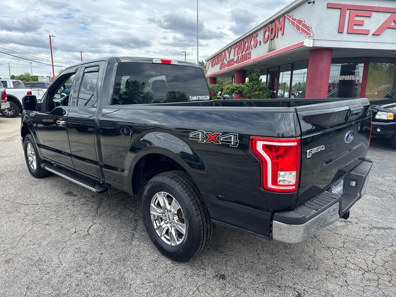 Ford F-150 4WD SuperCab 145" XLT 2015