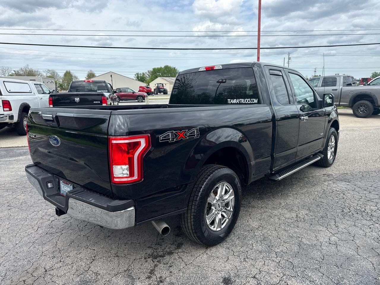 Ford F-150 4WD SuperCab 145" XLT 2015