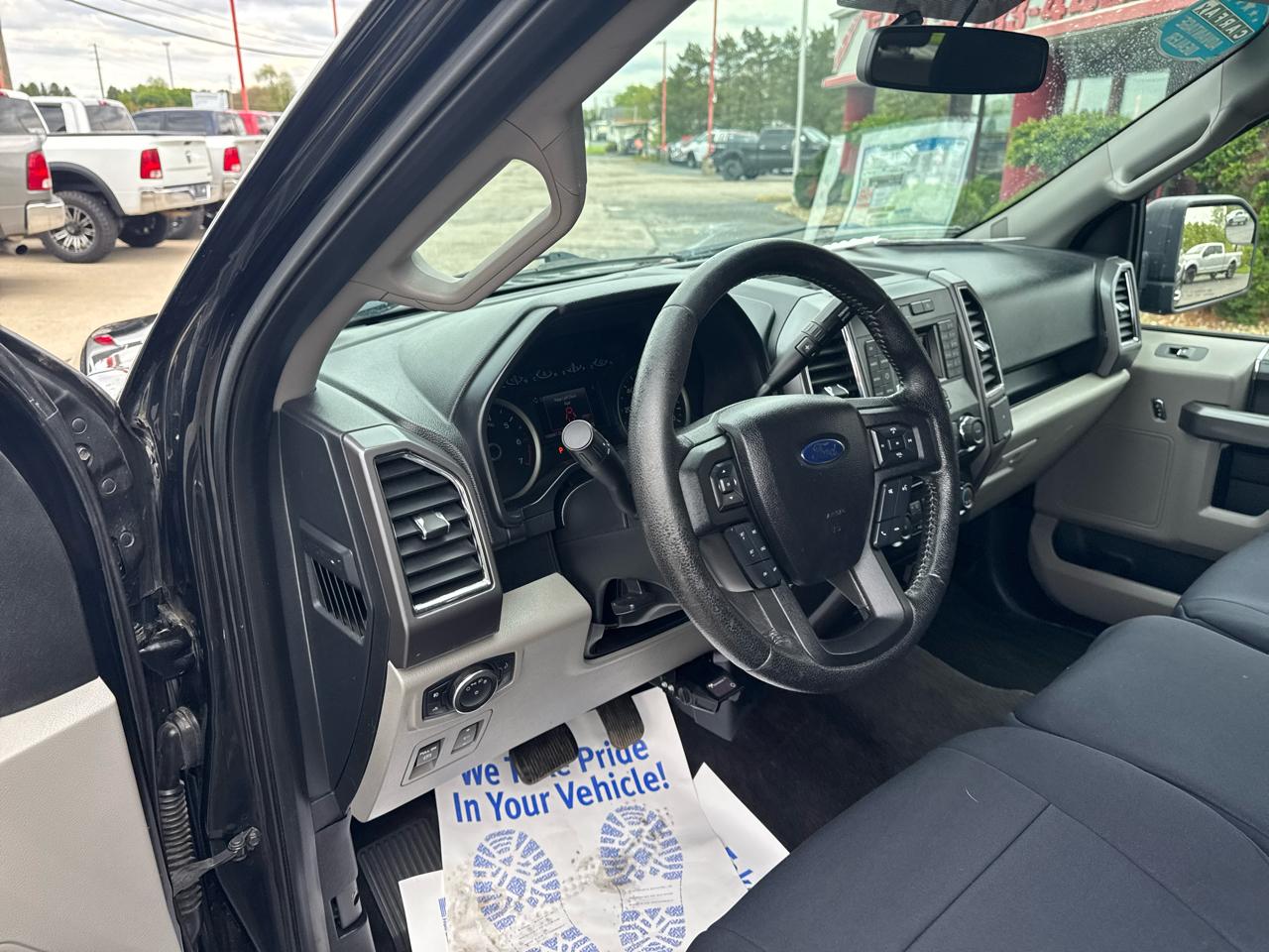 Ford F-150 4WD SuperCab 145" XLT 2015