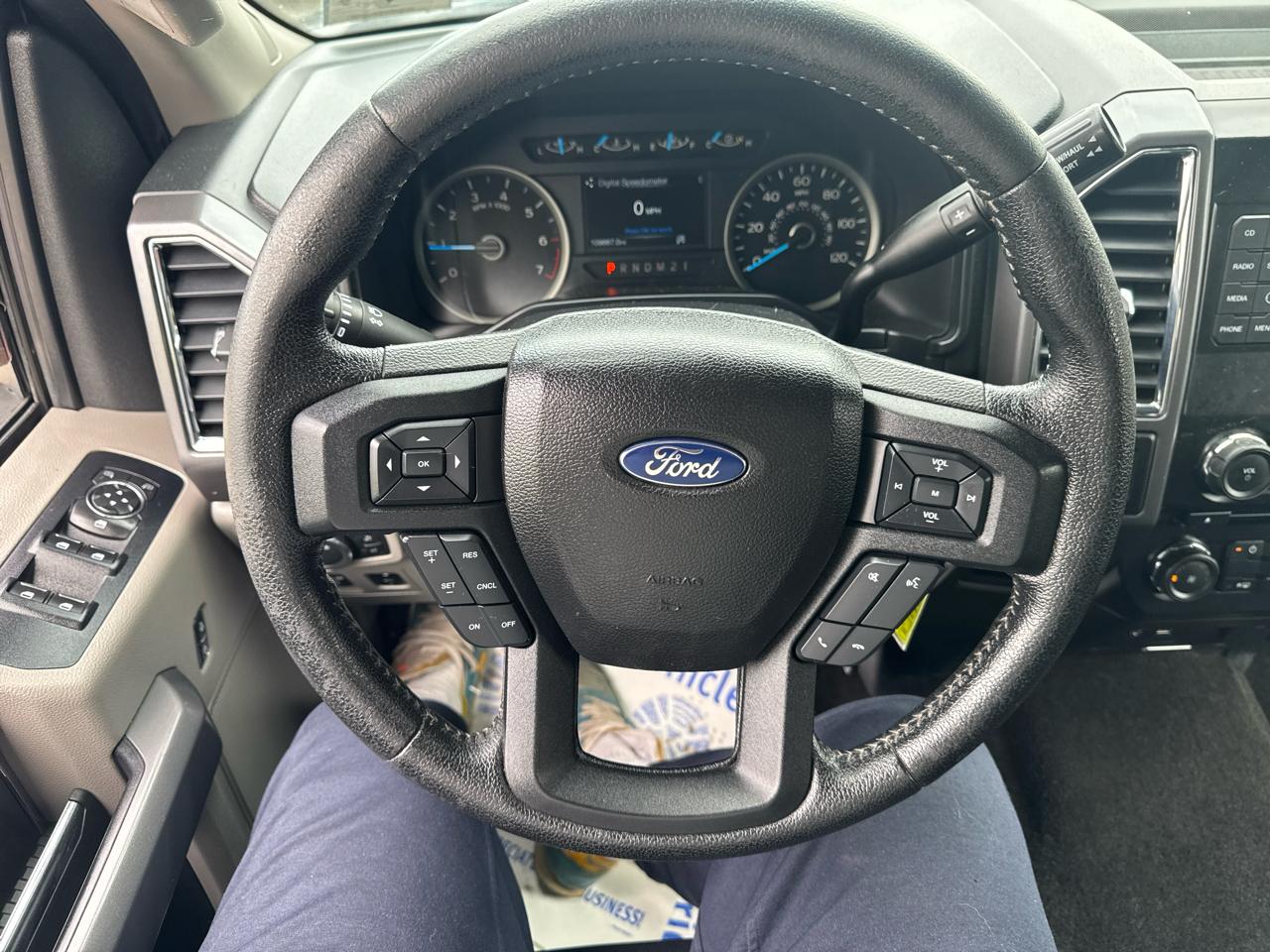 Ford F-150 4WD SuperCab 145" XLT 2015