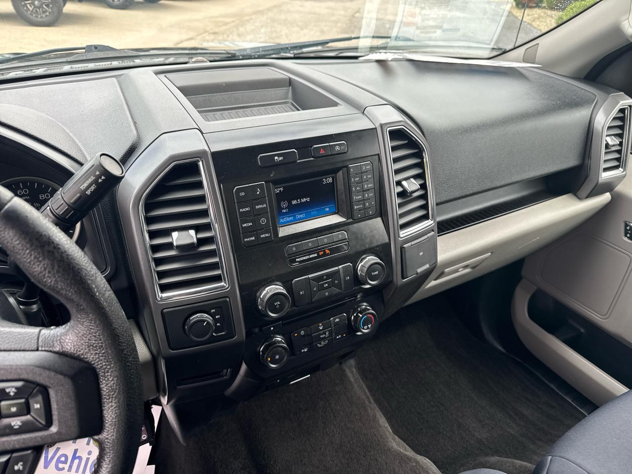 Ford F-150 4WD SuperCab 145" XLT 2015