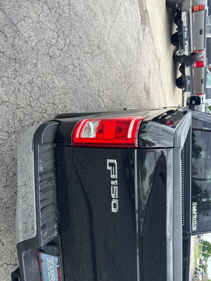 Ford F-150 4WD SuperCab 145" XLT 2015
