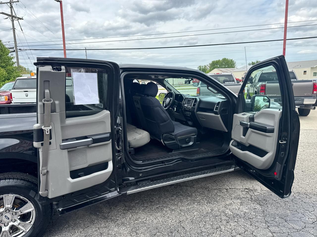 Ford F-150 4WD SuperCab 145" XLT 2015