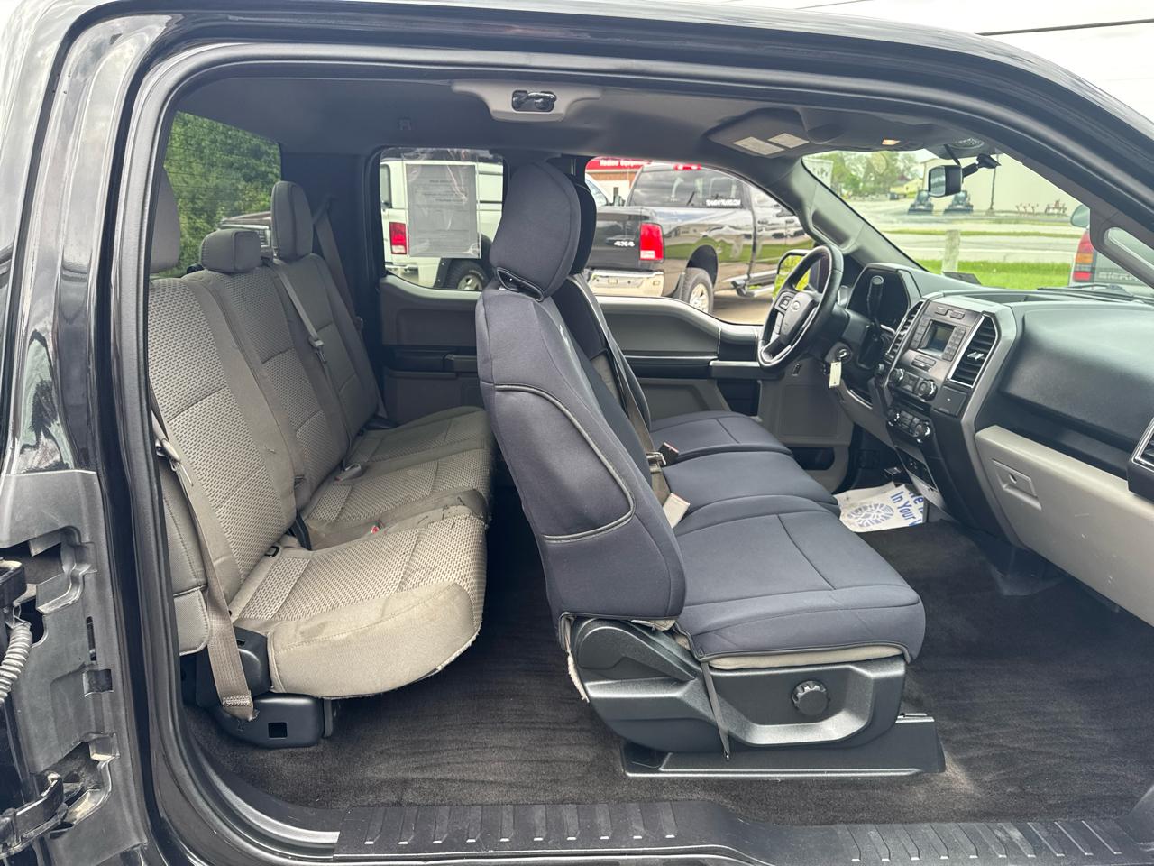 Ford F-150 4WD SuperCab 145" XLT 2015