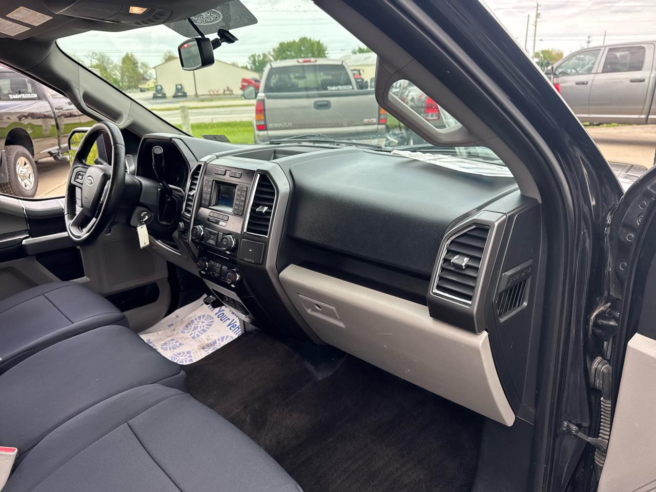 Ford F-150 4WD SuperCab 145" XLT 2015