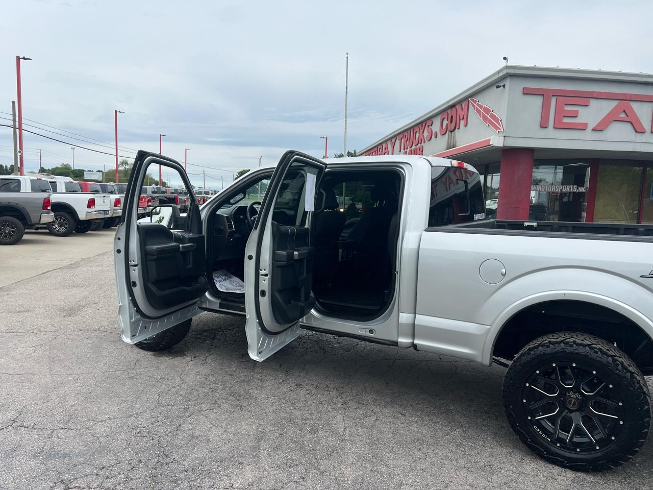 Ford F-150 4WD SuperCrew 157" XLT 2015