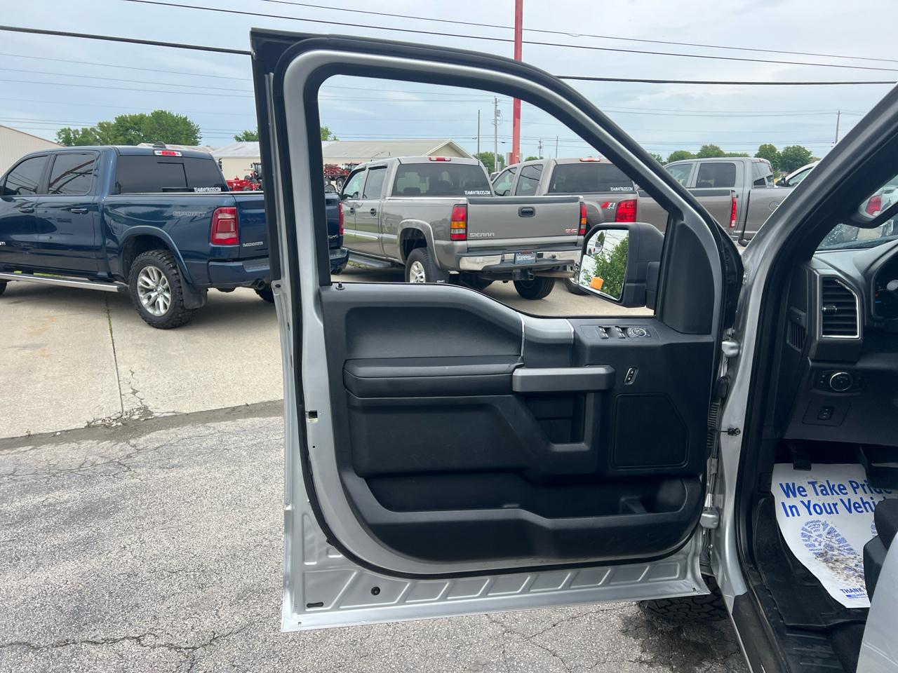 Ford F-150 4WD SuperCrew 157" XLT 2015