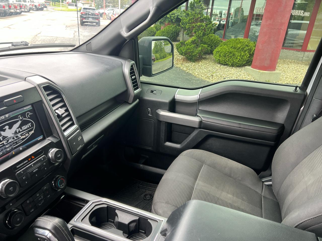 Ford F-150 4WD SuperCrew 157" XLT 2015