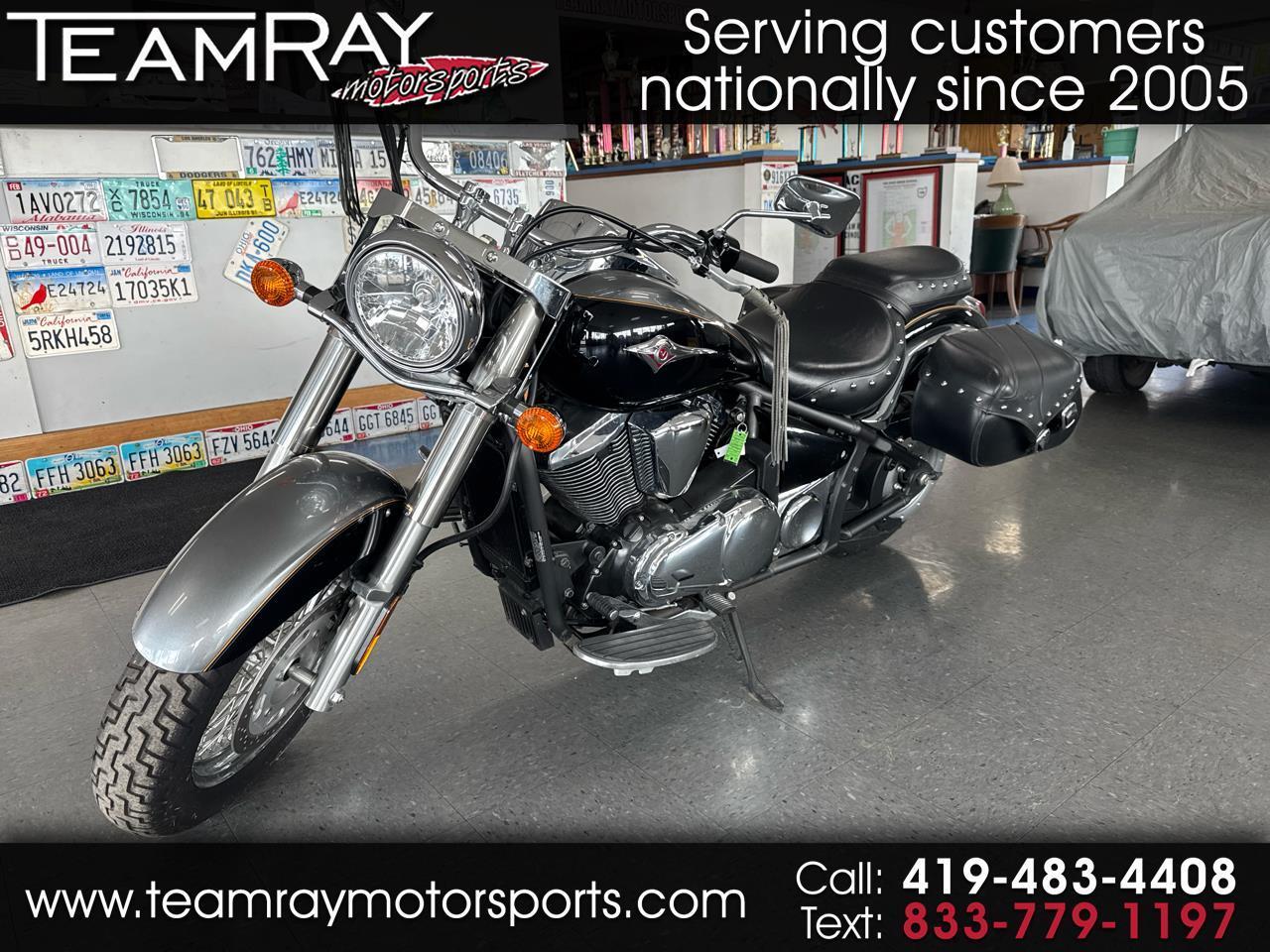 Kawasaki VN900D  2012