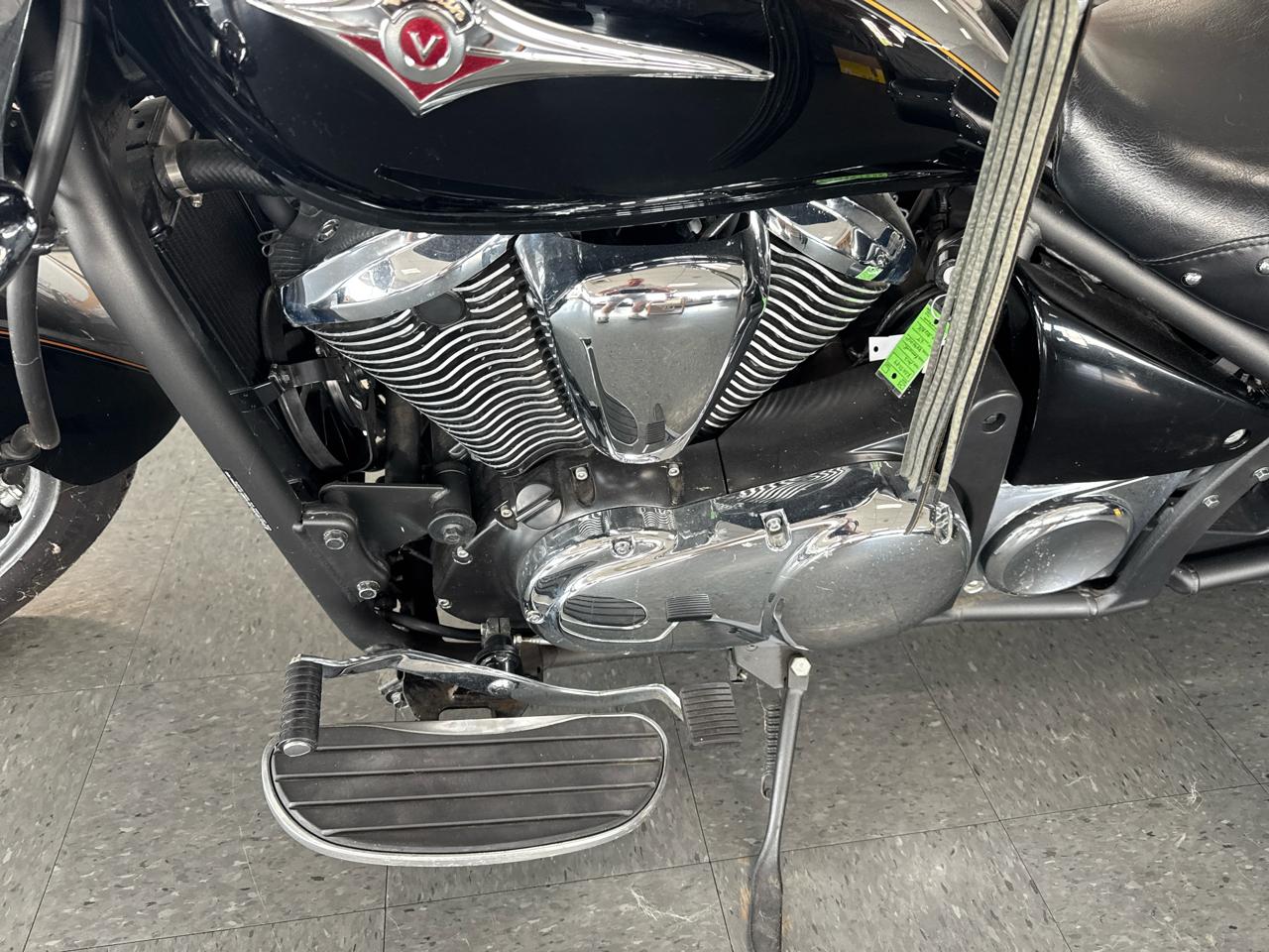 Kawasaki VN900D  2012