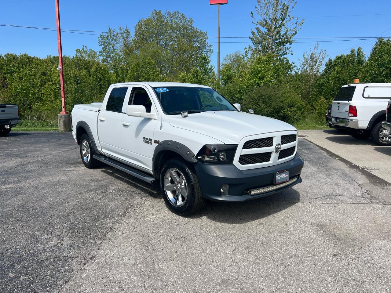 RAM 1500 4WD Crew Cab 140.5" Express 2013