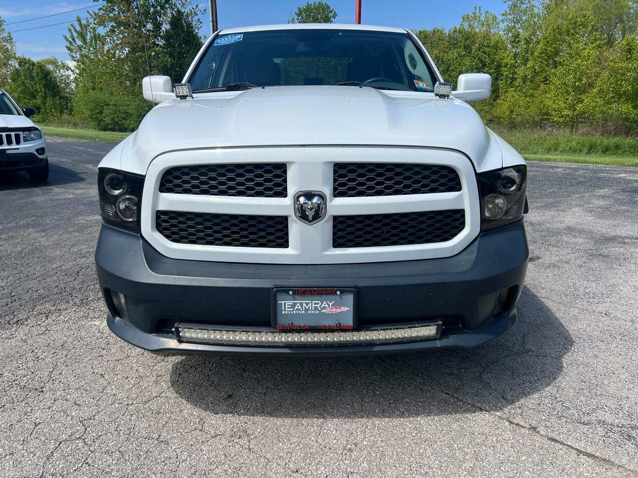RAM 1500 4WD Crew Cab 140.5" Express 2013