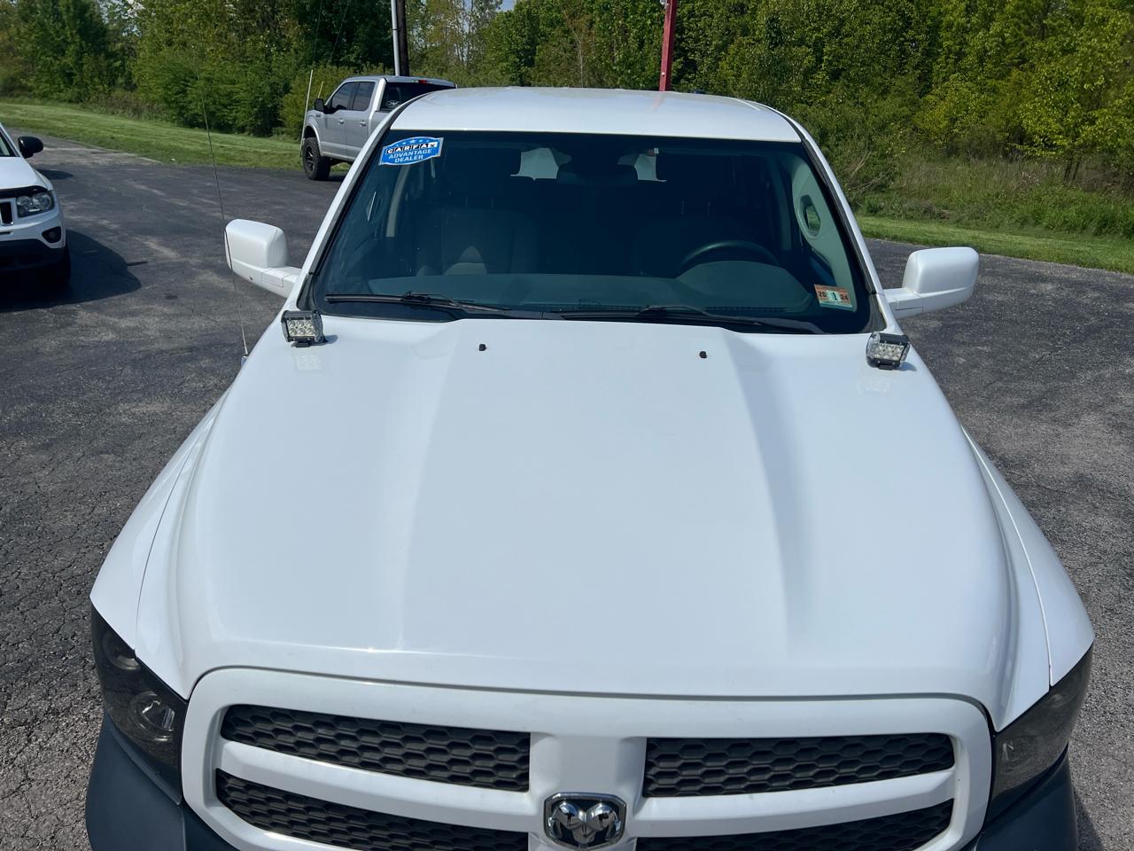 RAM 1500 4WD Crew Cab 140.5" Express 2013
