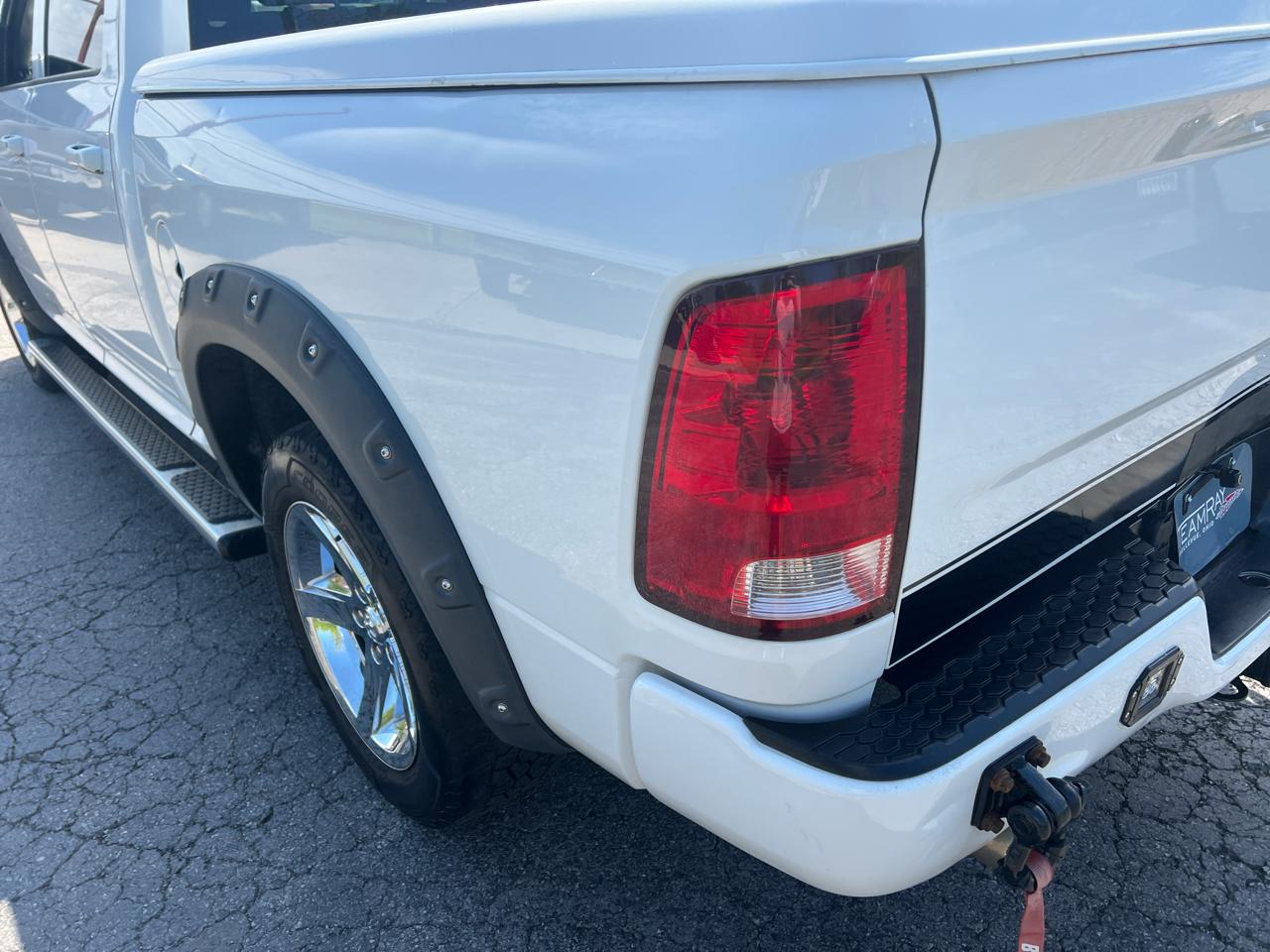 RAM 1500 4WD Crew Cab 140.5" Express 2013