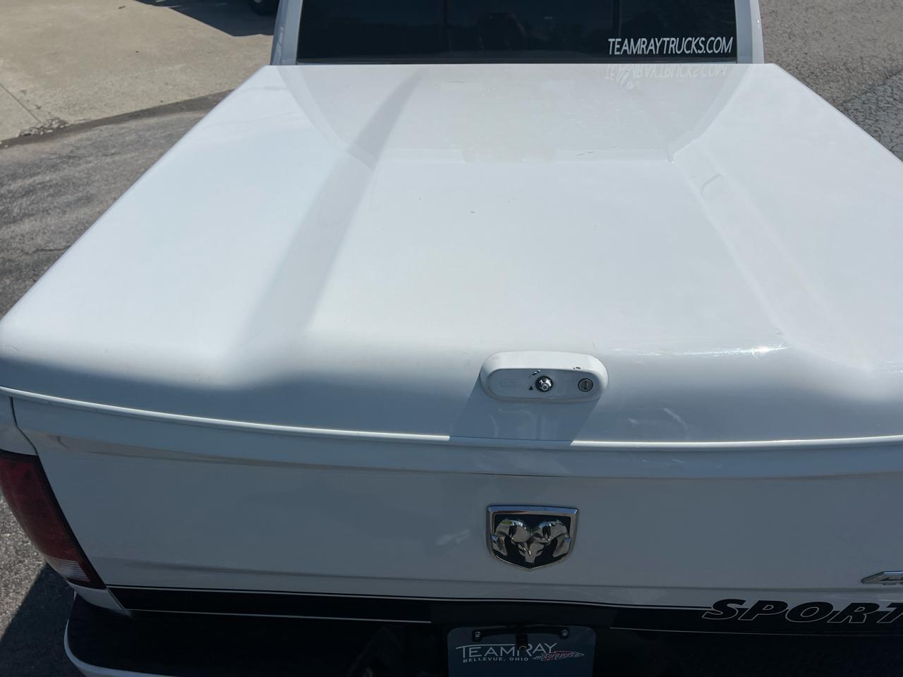 RAM 1500 4WD Crew Cab 140.5" Express 2013