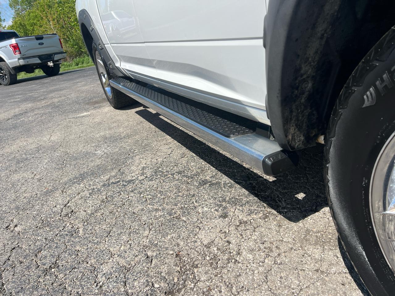 RAM 1500 4WD Crew Cab 140.5" Express 2013