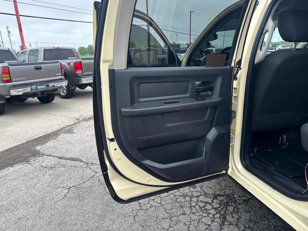 RAM 2500 4WD Crew Cab 149" ST 2012