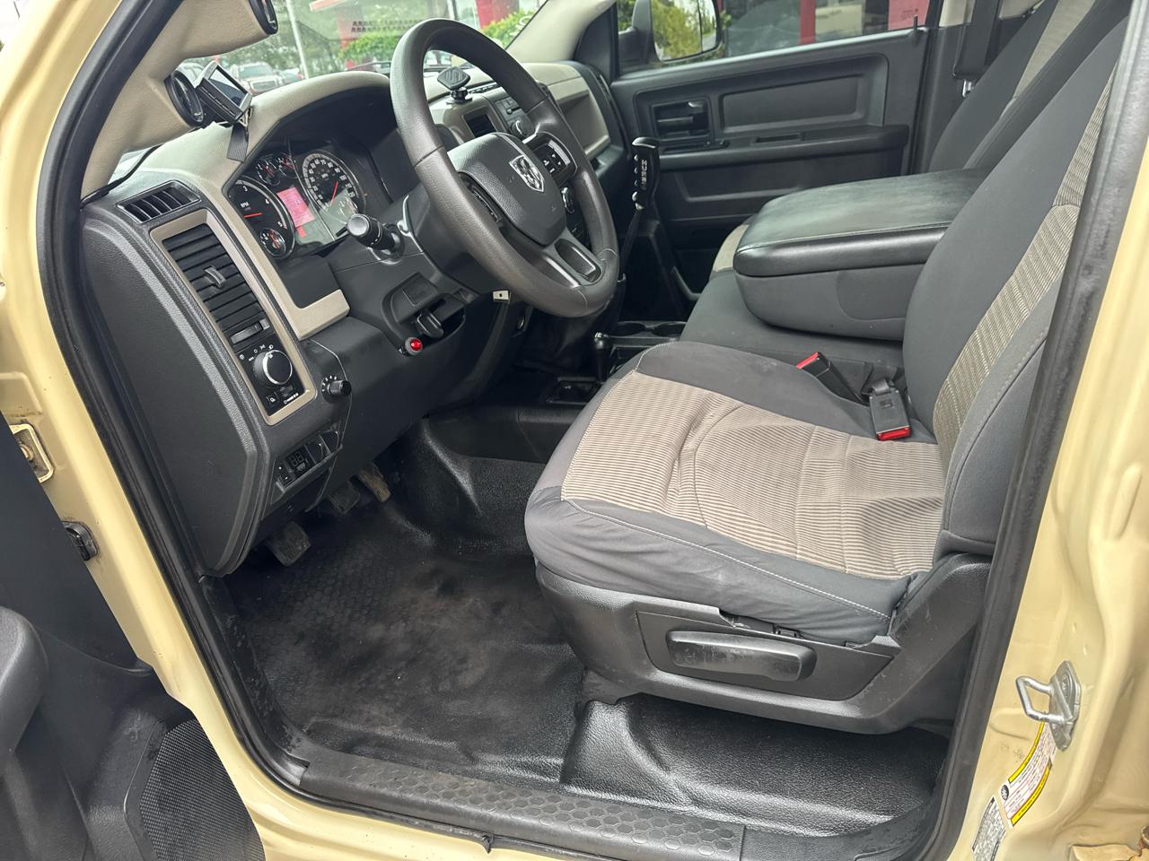 RAM 2500 4WD Crew Cab 149" ST 2012