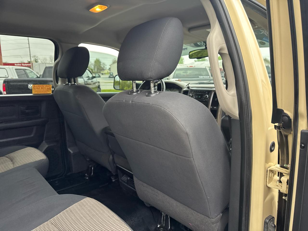 RAM 2500 4WD Crew Cab 149" ST 2012