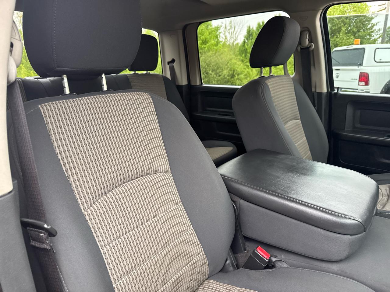 RAM 2500 4WD Crew Cab 149" ST 2012
