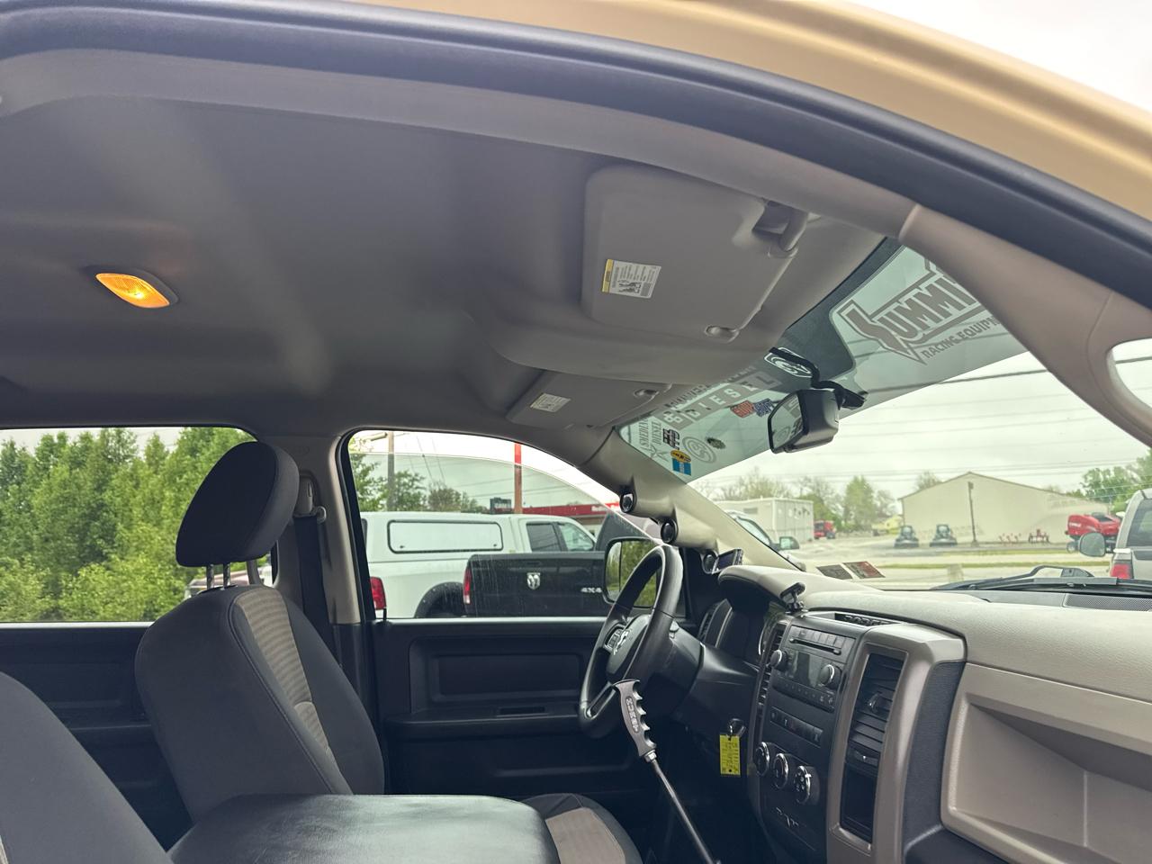 RAM 2500 4WD Crew Cab 149" ST 2012