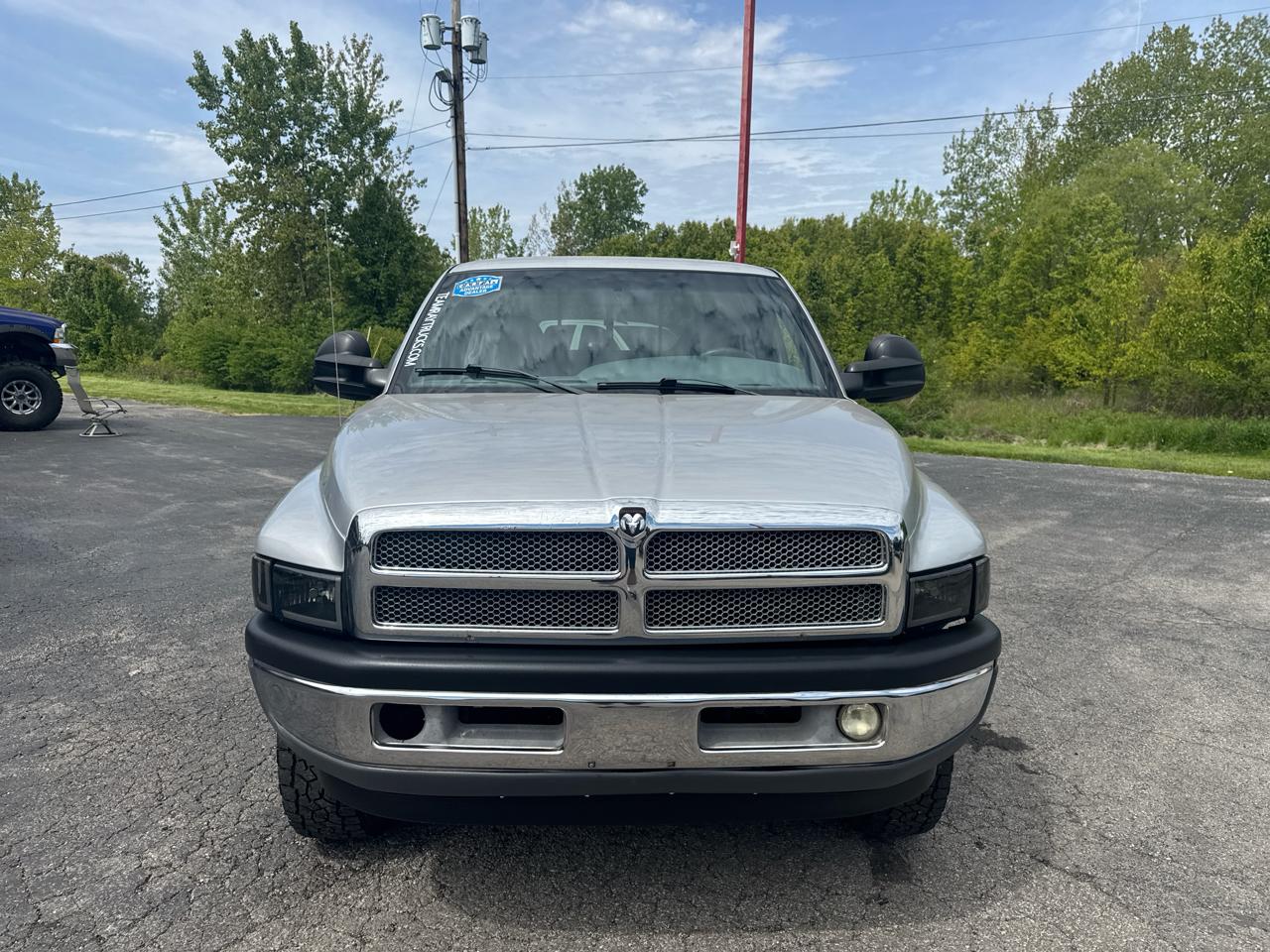 Dodge Ram 2500 4dr Quad Cab 139" WB HD 4WD 2001