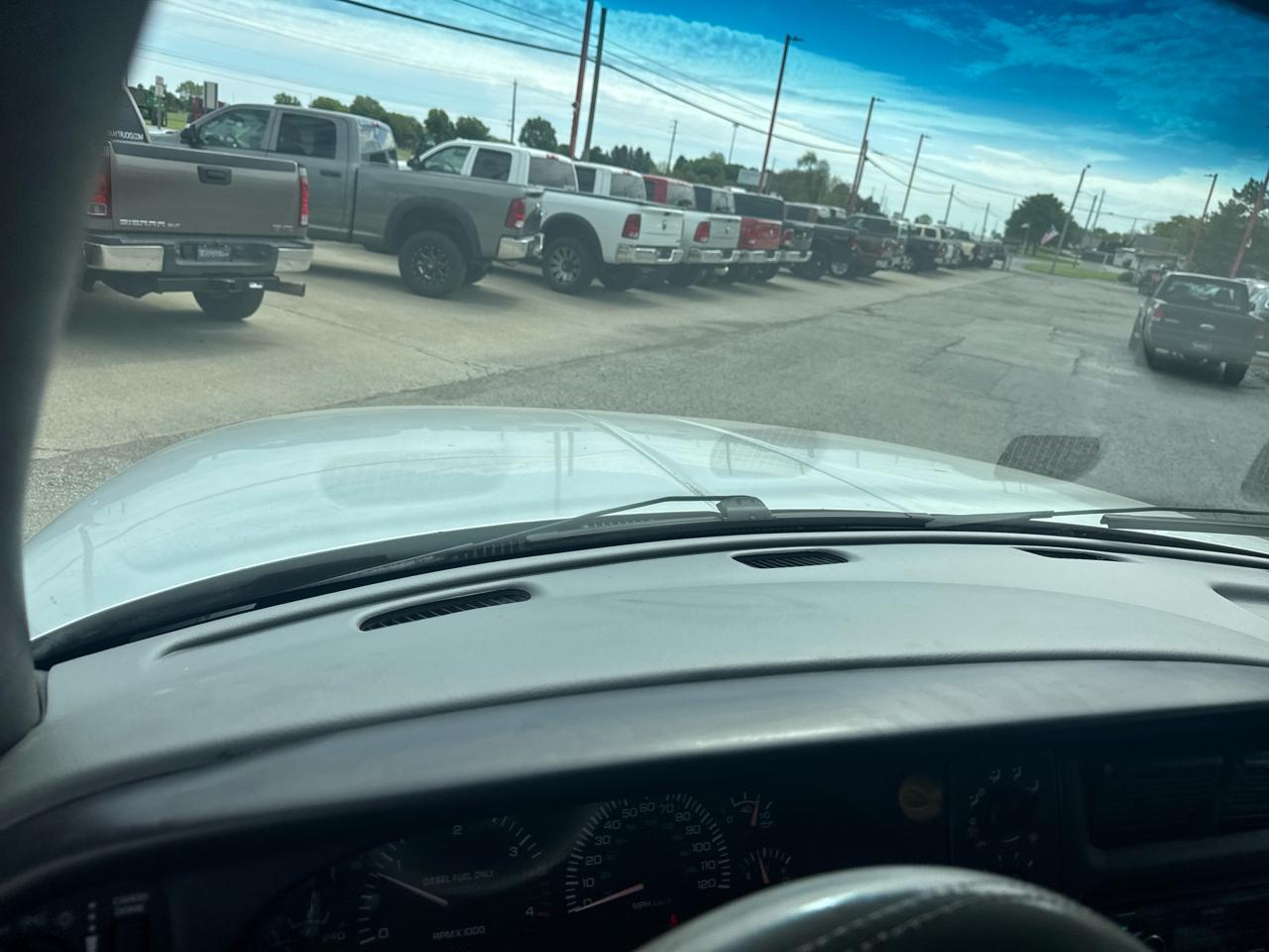 Dodge Ram 2500 4dr Quad Cab 139" WB HD 4WD 2001
