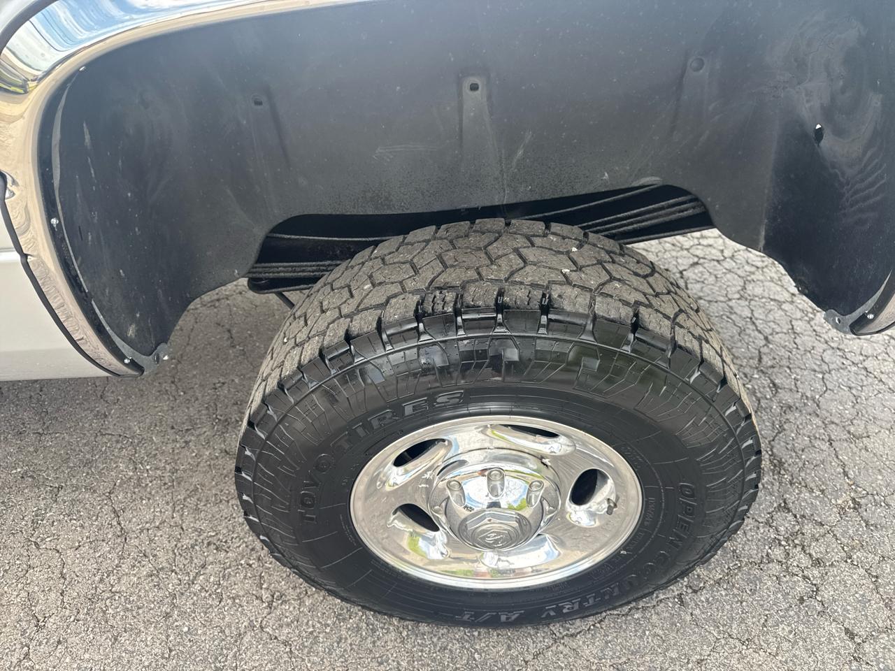 Dodge Ram 2500 4dr Quad Cab 139" WB HD 4WD 2001