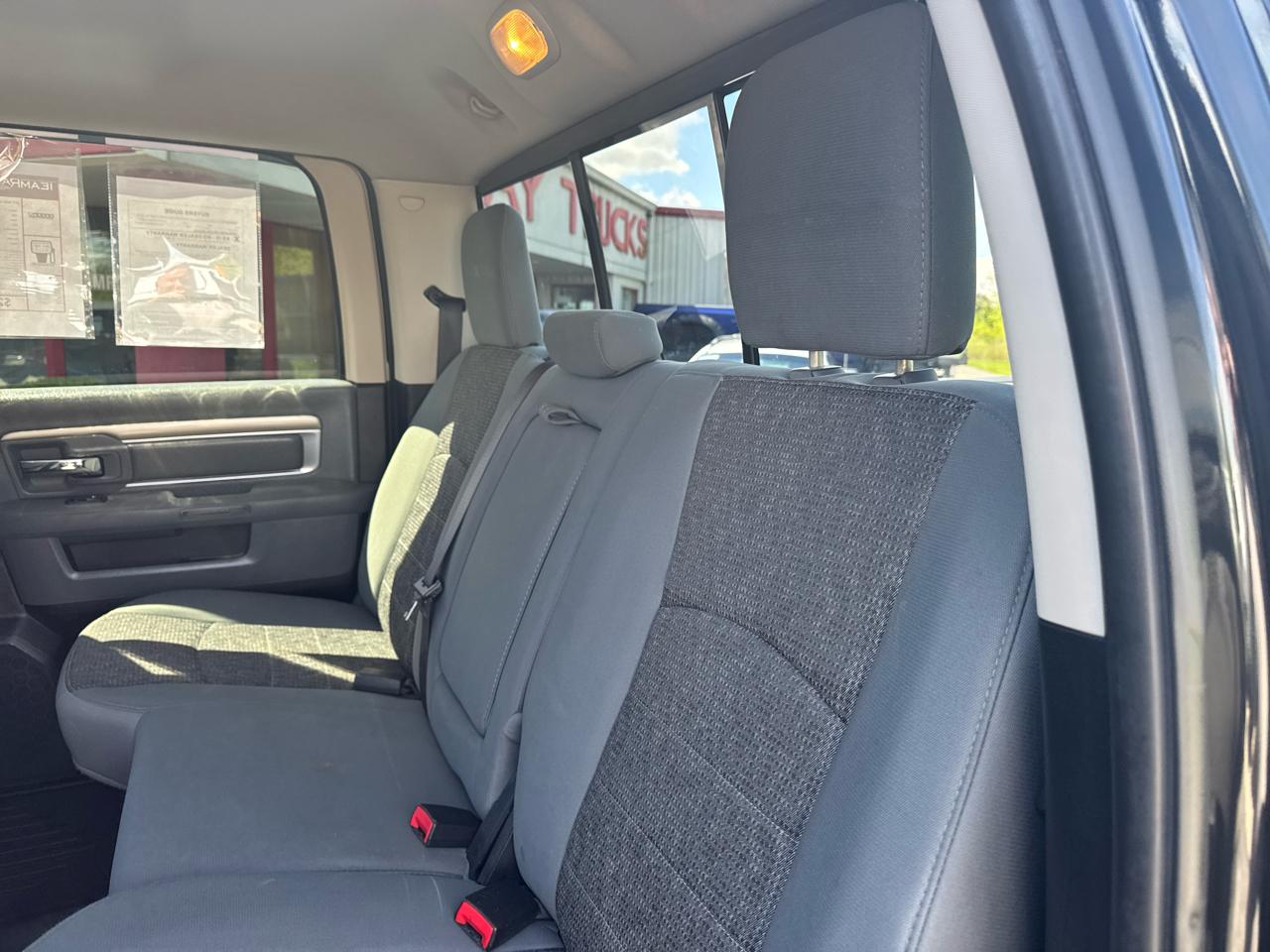 RAM 2500 Big Horn 4x4 Crew Cab 6'4" Box 2017