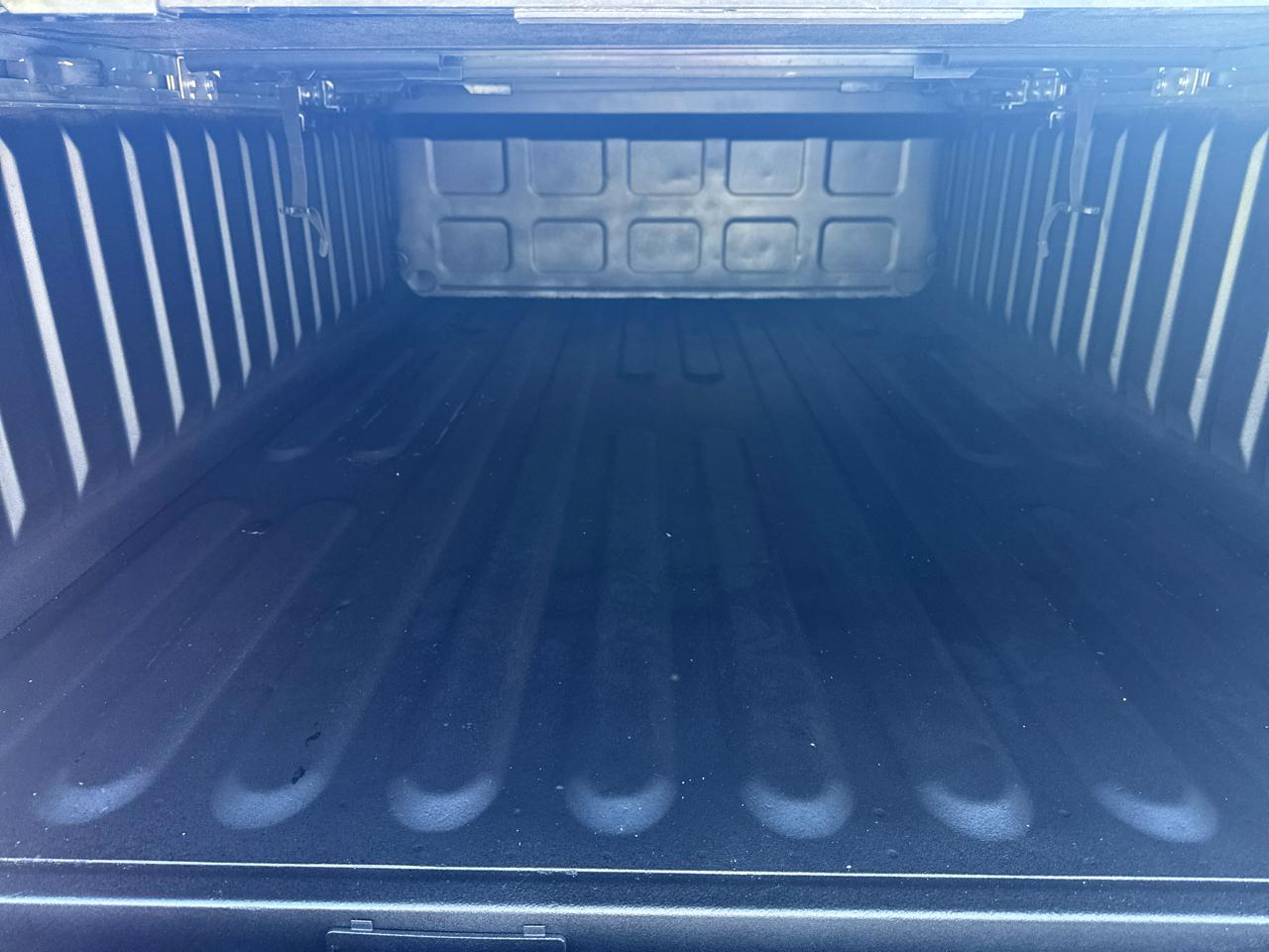 RAM 2500 Big Horn 4x4 Crew Cab 6'4" Box 2017