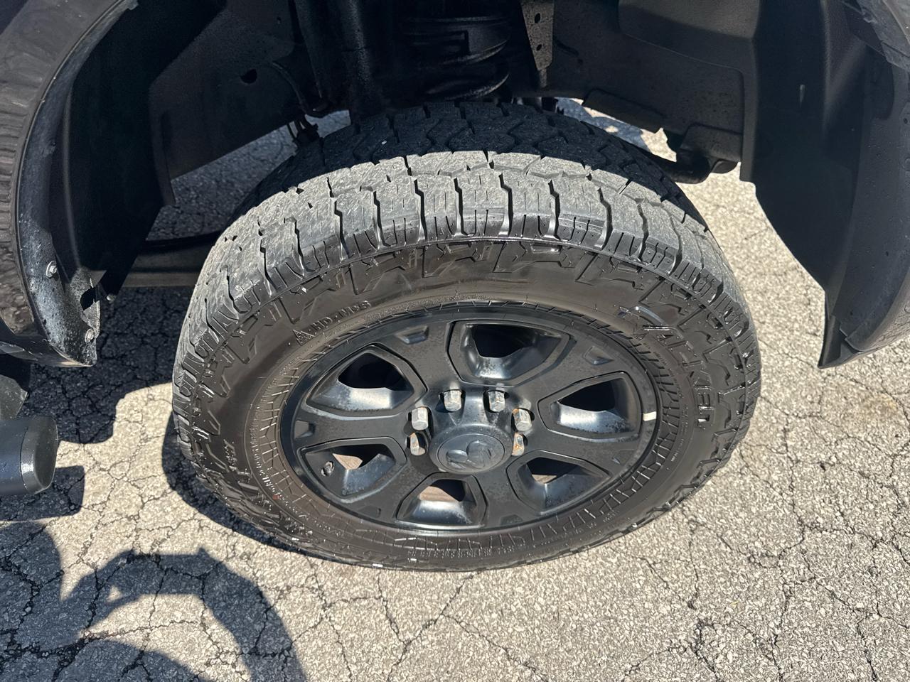 RAM 2500 Big Horn 4x4 Crew Cab 6'4" Box 2017